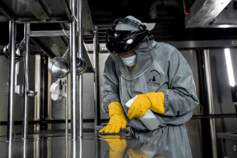 COMMERCIAL SPACE CLEANING